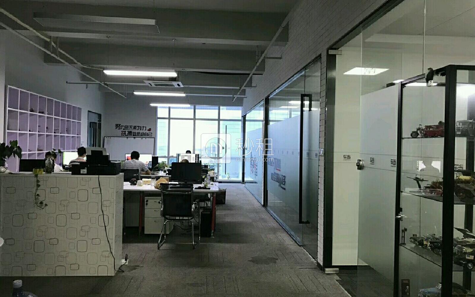 蚂蚁邦创业加速中心写字楼出租318平米精装办公室110元/m².月