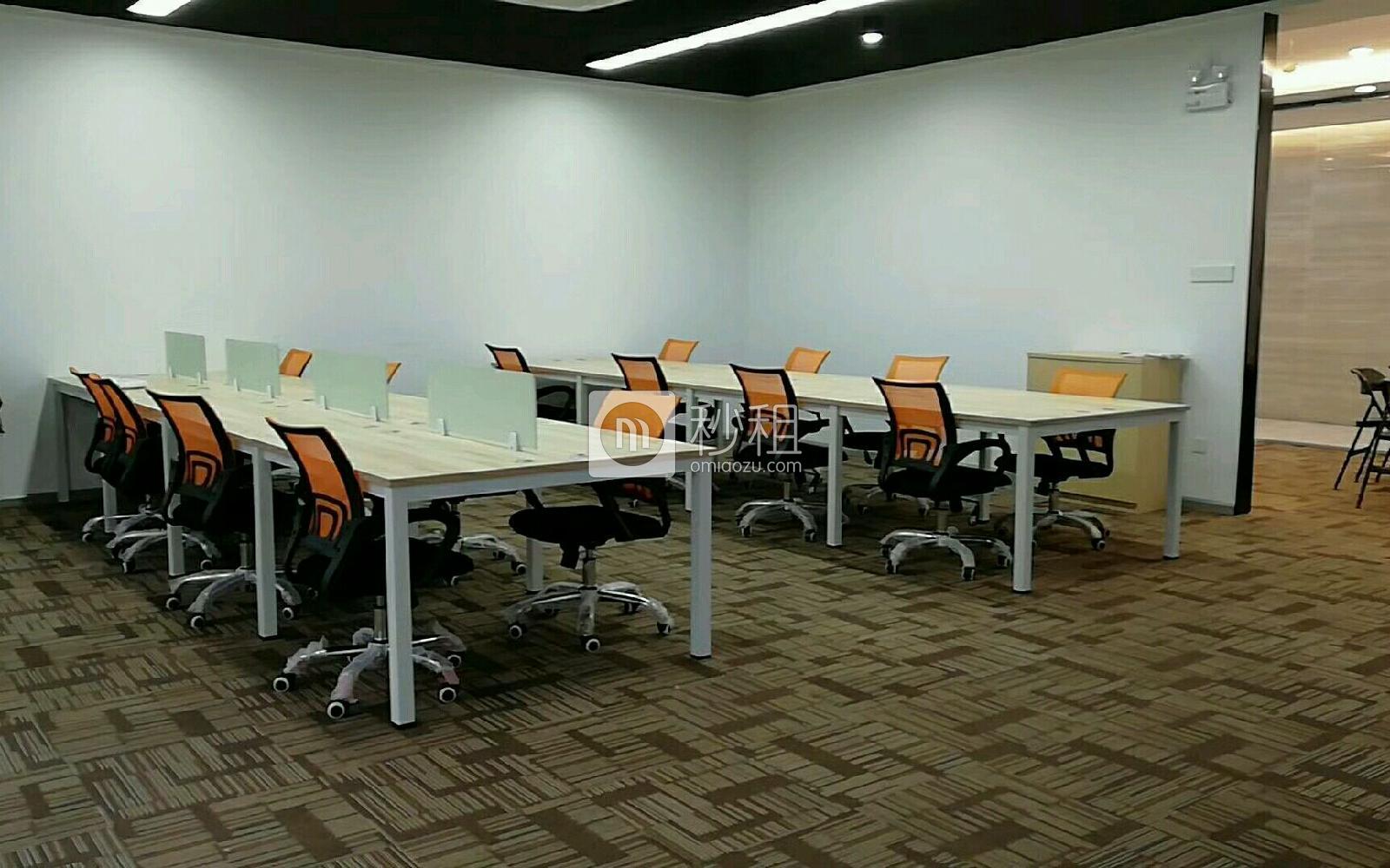 赋安科技大厦写字楼出租302平米精装办公室125元/m².月