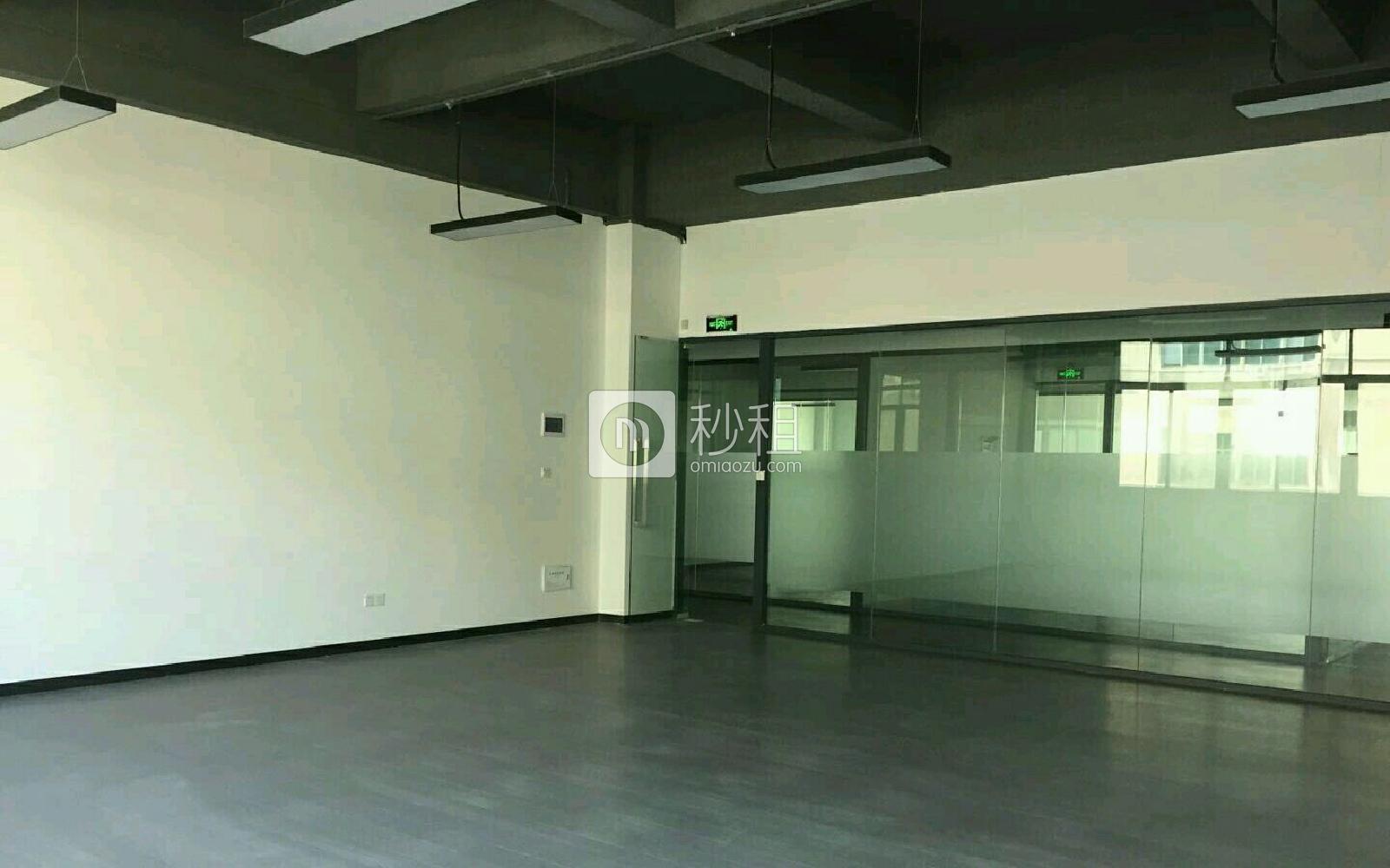 甲岸科技园写字楼出租53平米简装办公室69元/m².月