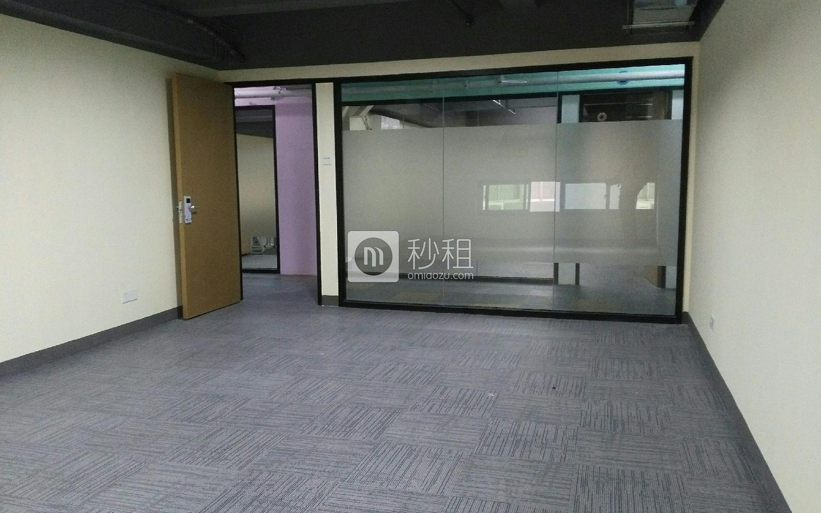甲岸科技园写字楼出租73平米简装办公室69元/m².月