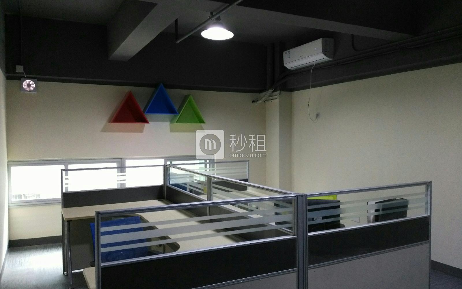 甲岸科技园写字楼出租35平米简装办公室69元/m².月