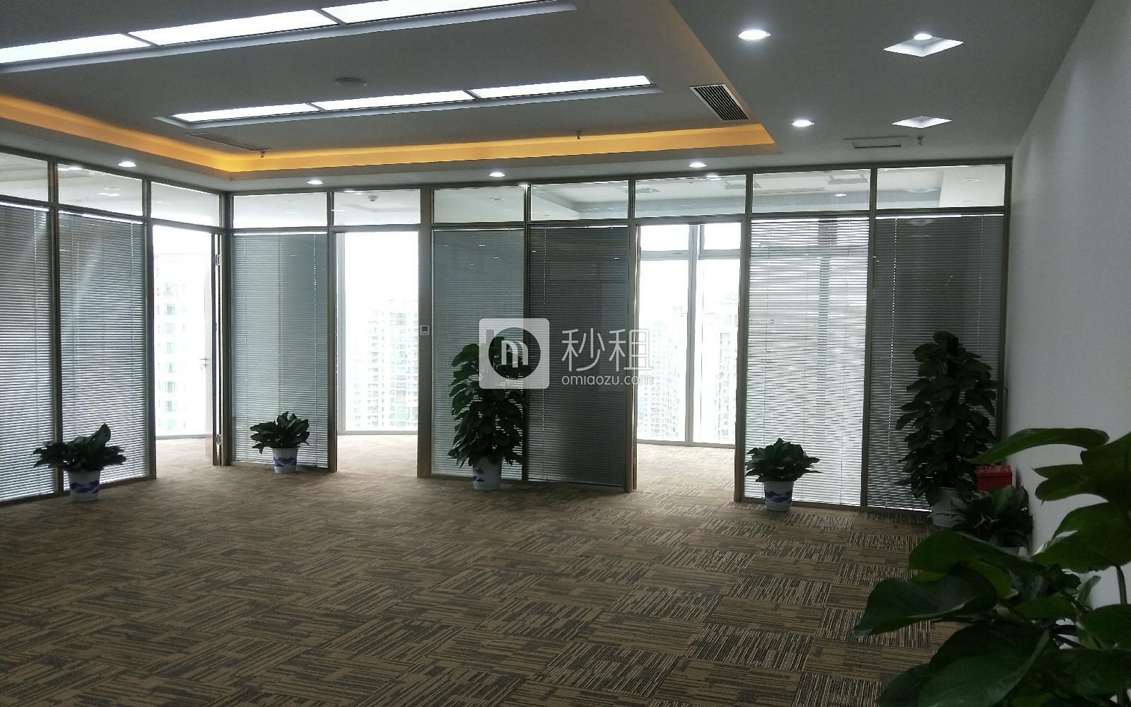 前海卓越宝中时代广场写字楼出租336平米精装办公室168元/m².月