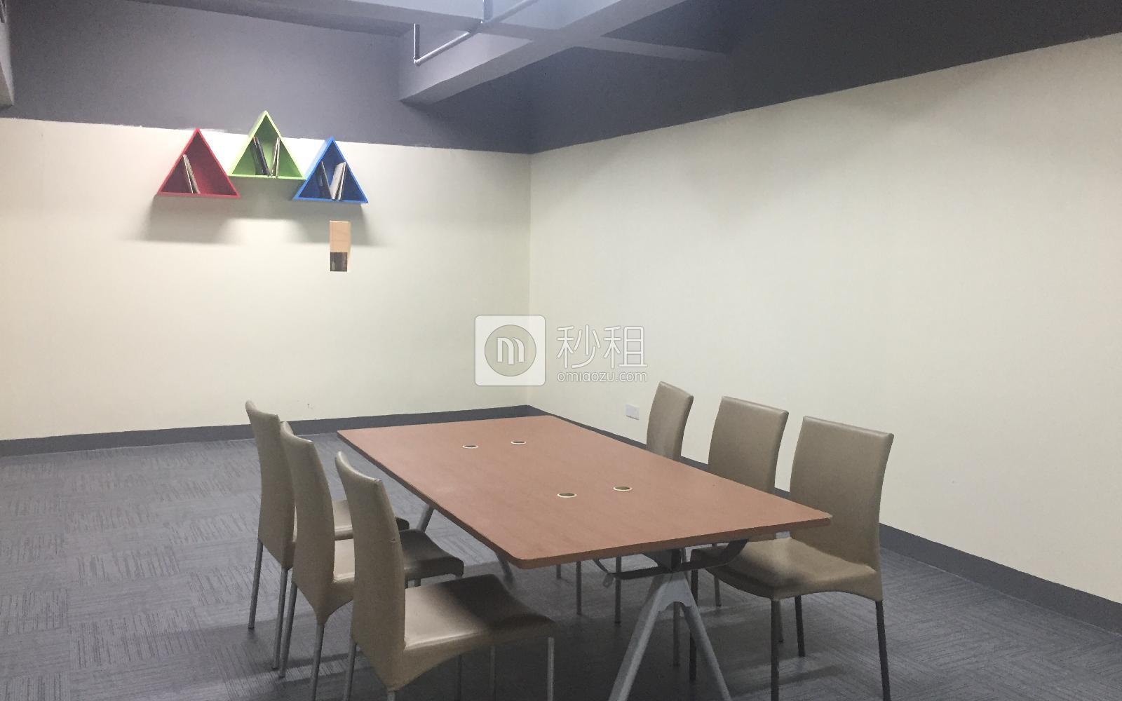 甲岸科技园写字楼出租70平米简装办公室65元/m².月
