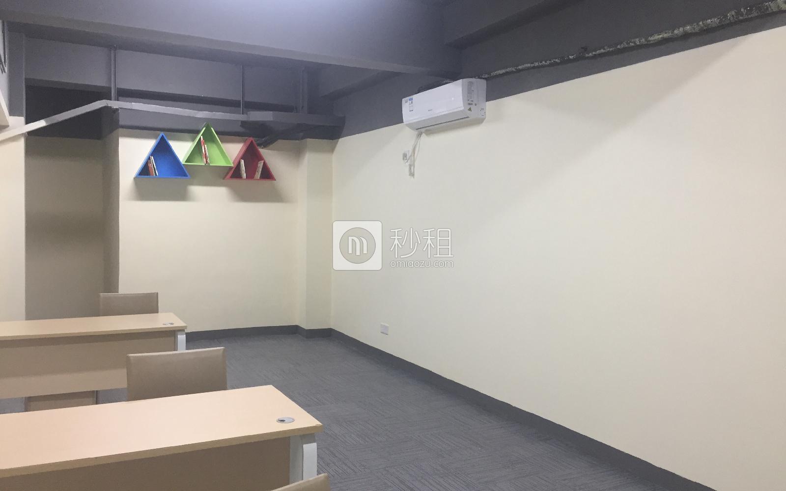甲岸科技园写字楼出租60平米简装办公室55元/m².月