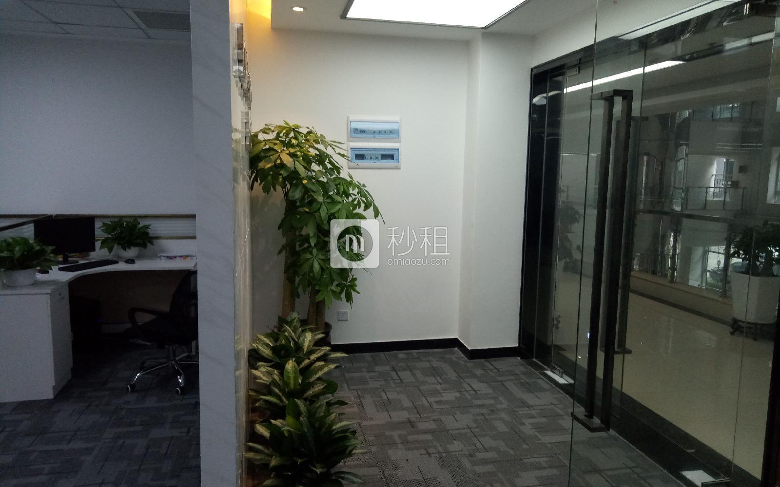 卓越前海壹号写字楼出租212平米豪装办公室158元/m².月