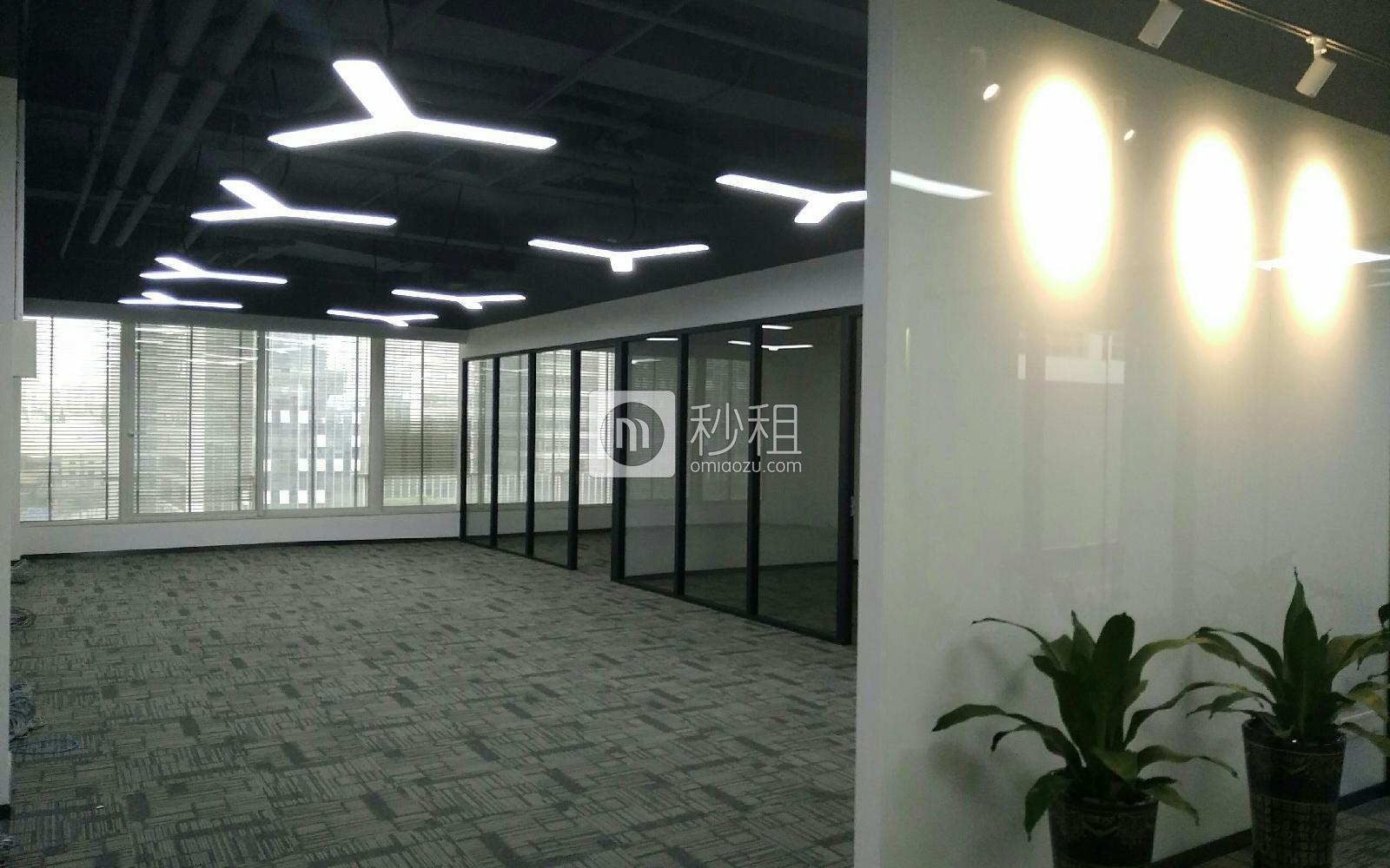 TCL大厦写字楼出租282平米精装办公室130元/m².月