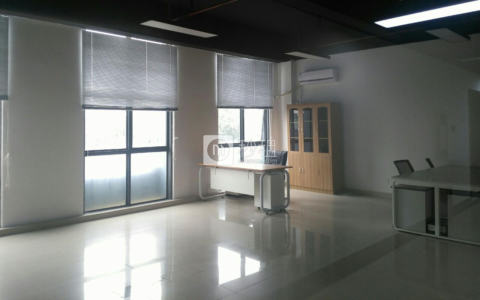 元征科技园写字楼出租103平米精装办公室55元/m².月