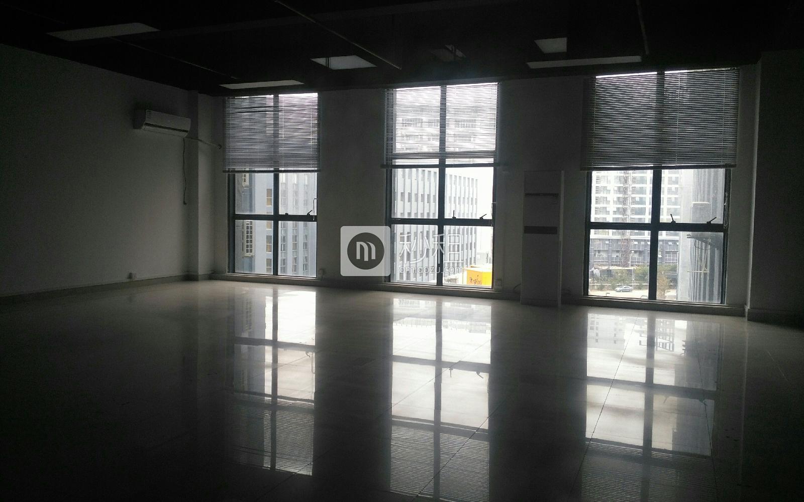 元征科技园写字楼出租215平米简装办公室55元/m².月