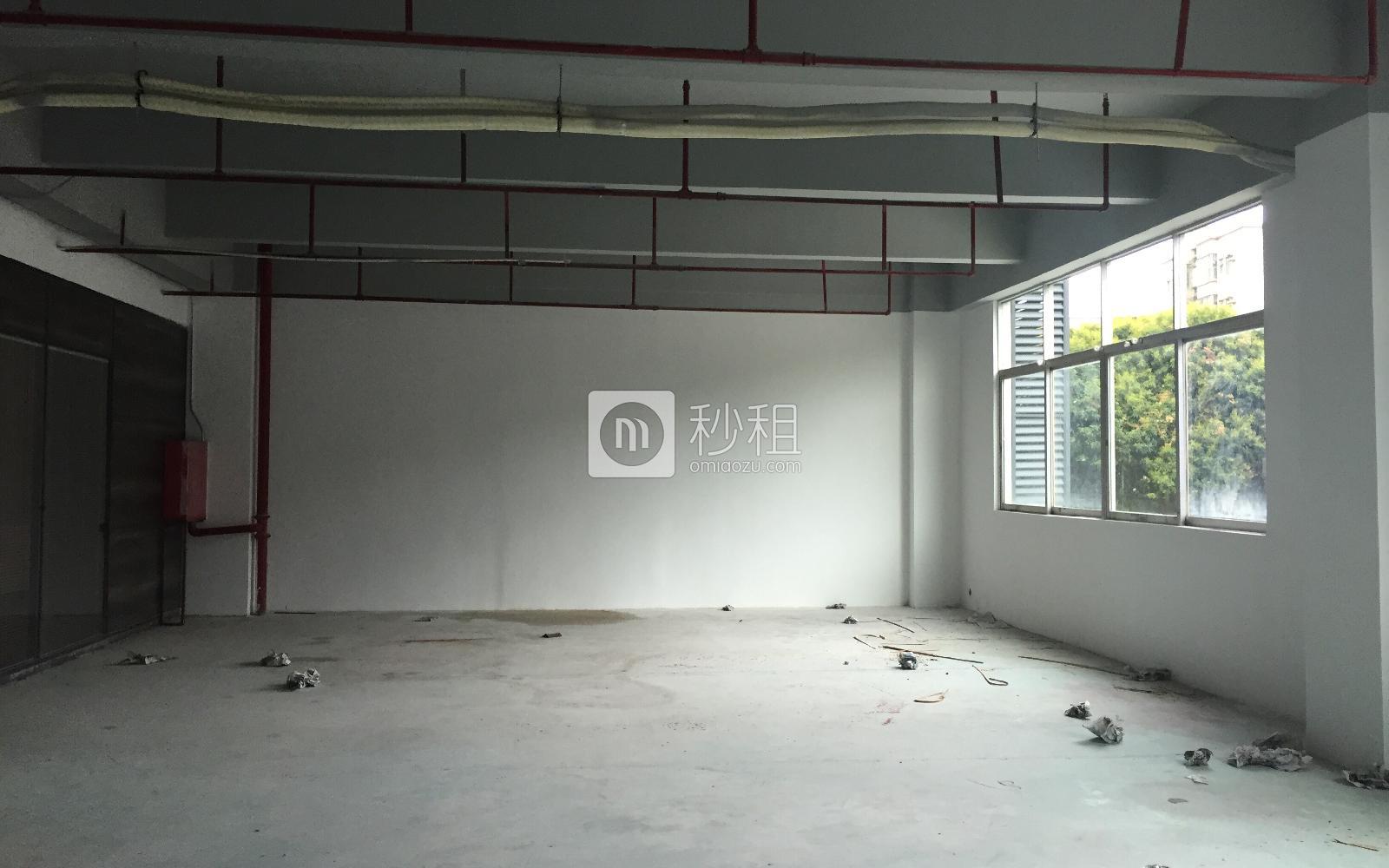 启龙中心写字楼出租200平米毛坯办公室65元/m².月