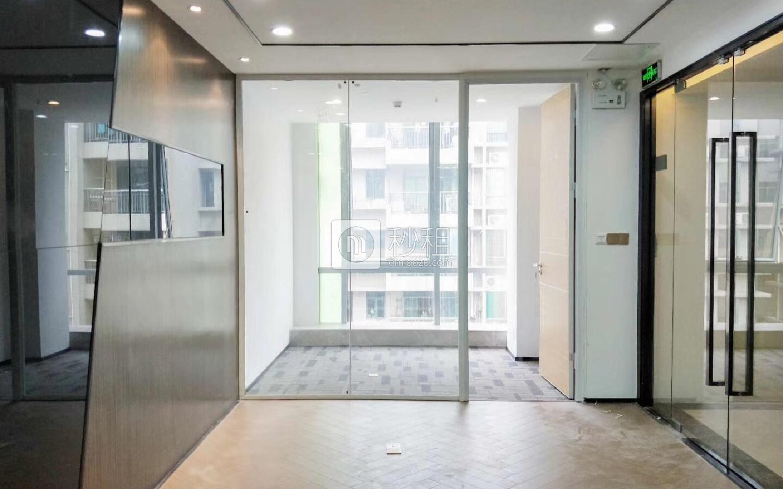 同泰时代中心写字楼出租266平米毛坯办公室55元/m².月