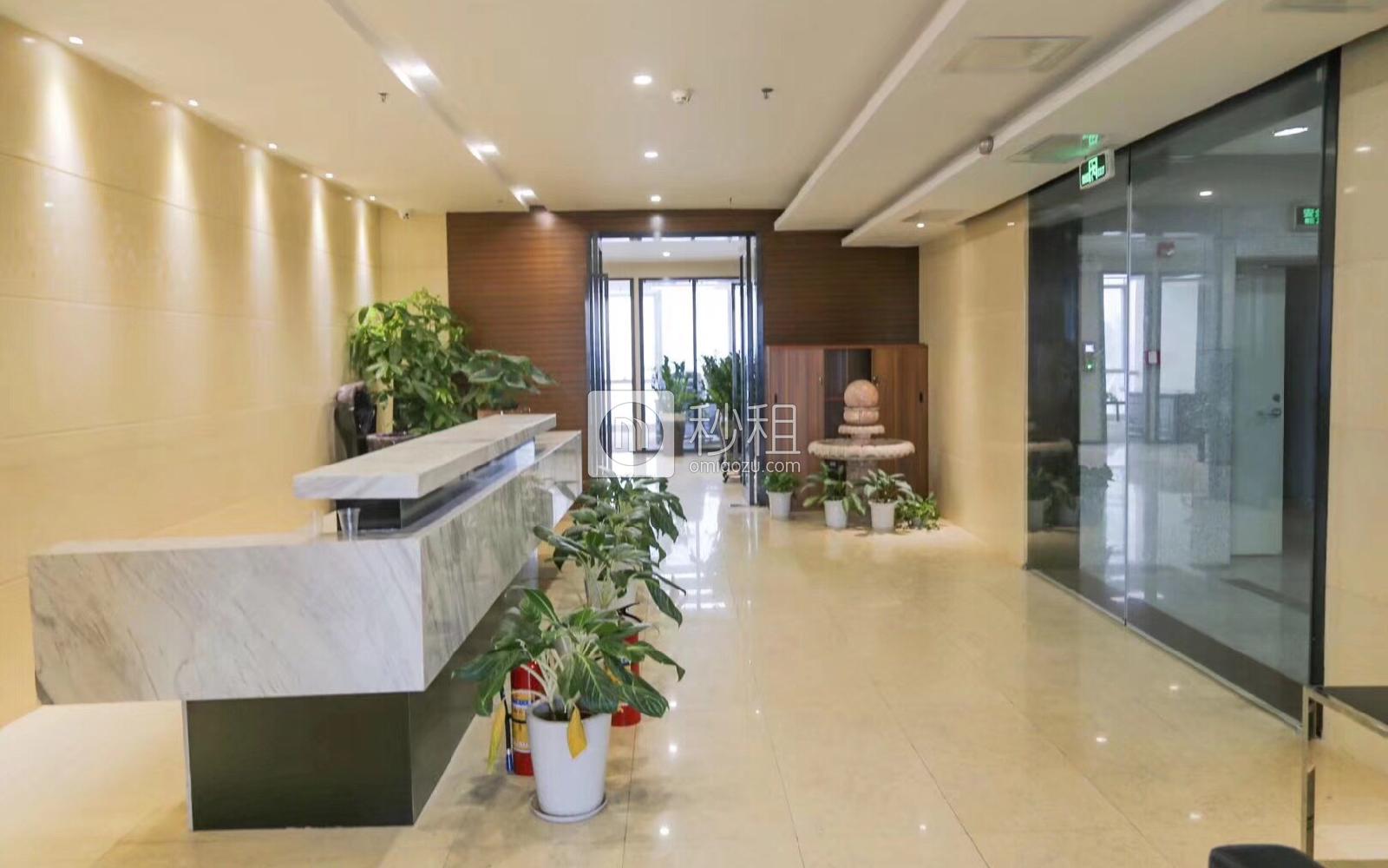 大中华国际金融中心写字楼出租1386平米豪装办公室110元/m².月