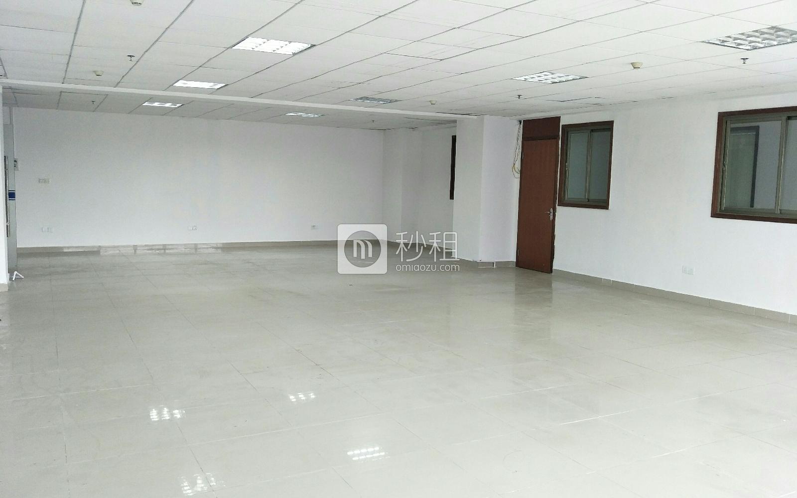 荣群大厦（龙华）写字楼出租200平米简装办公室75元/m².月