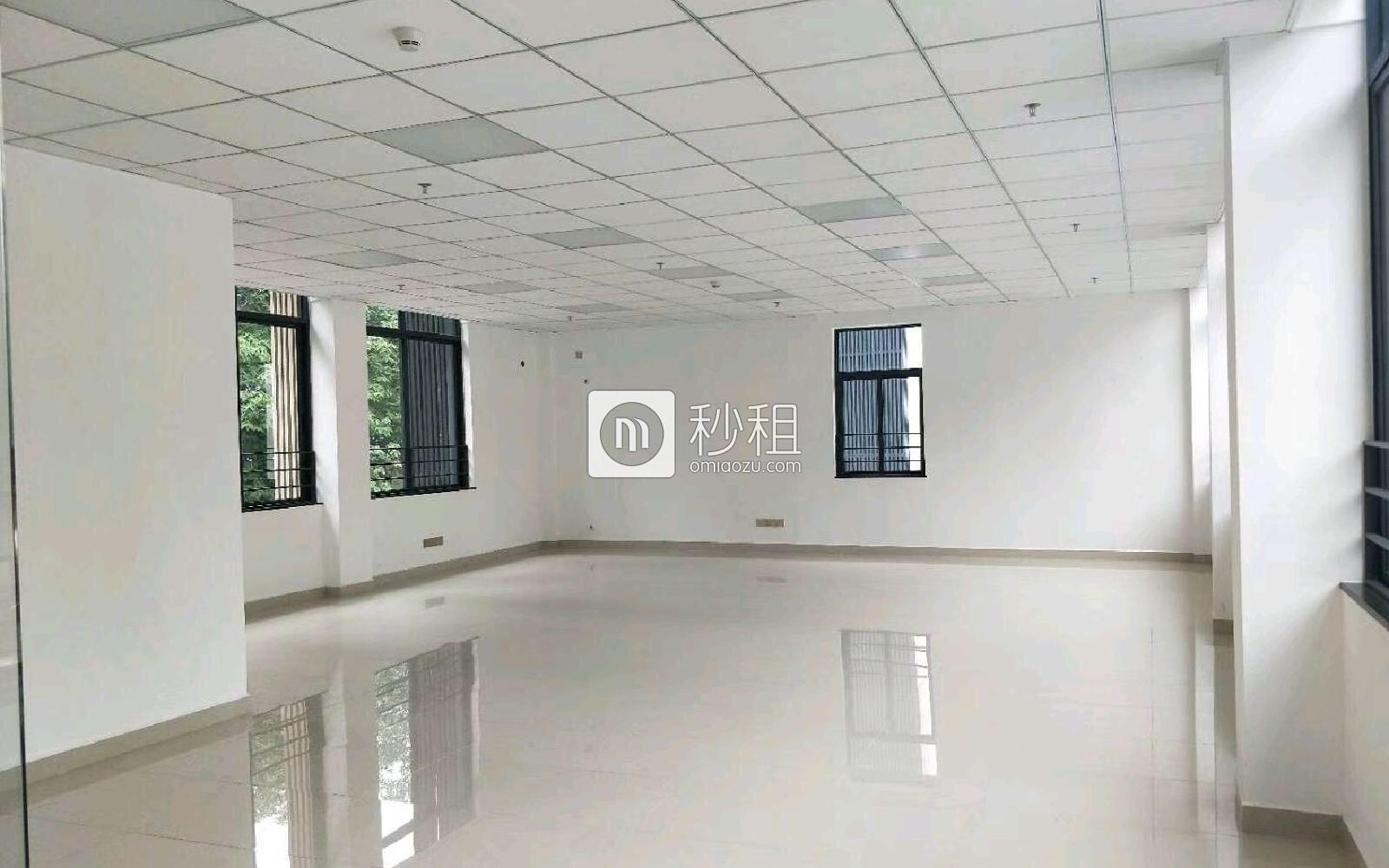 龙华-龙华 鸿华中心 171m²