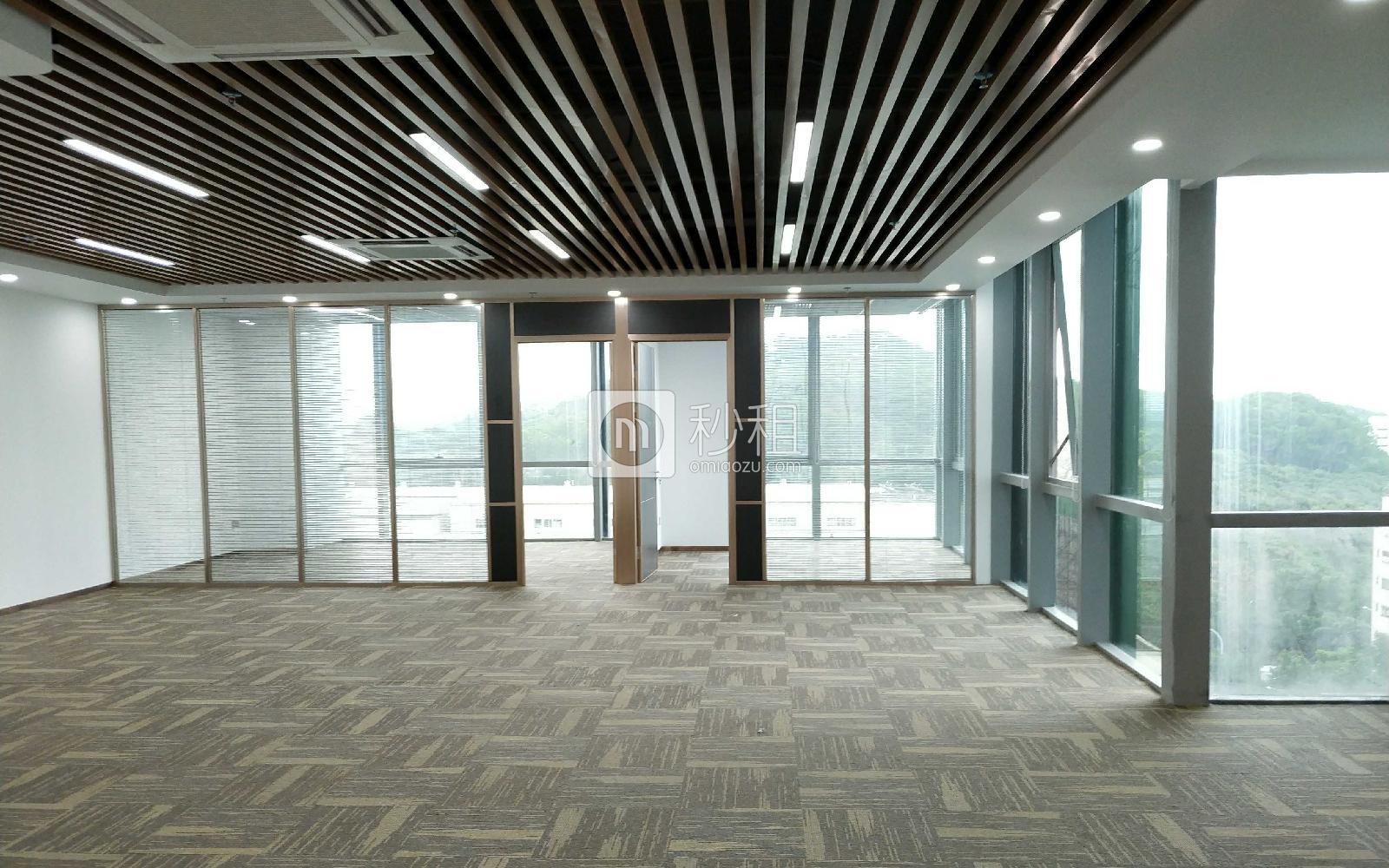 深业U中心写字楼出租245平米精装办公室70元/m².月