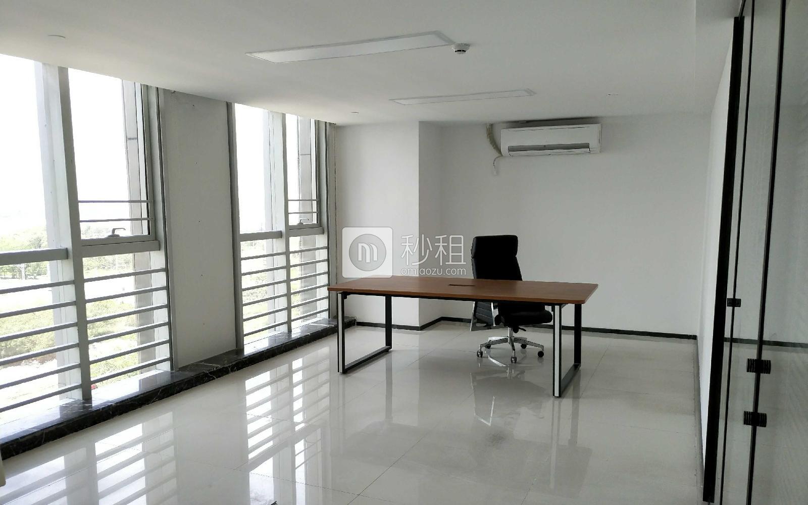 龙光世纪大厦写字楼出租368平米精装办公室99元/m².月