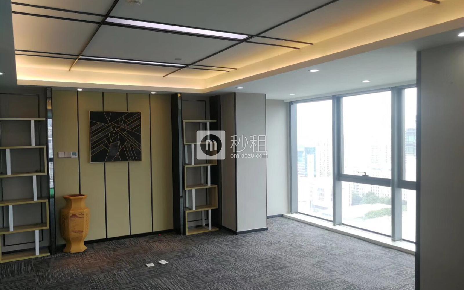 英龙商务中心写字楼出租531平米精装办公室168元/m².月