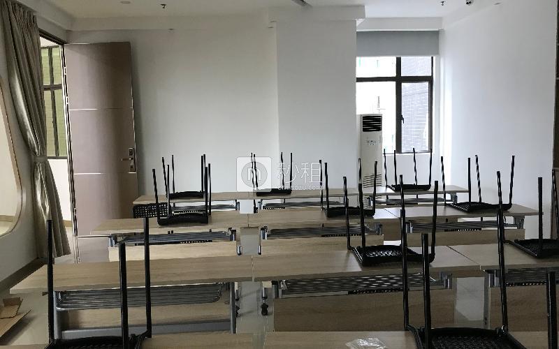 明君商务中心写字楼出租100平米精装办公室62元/m².月