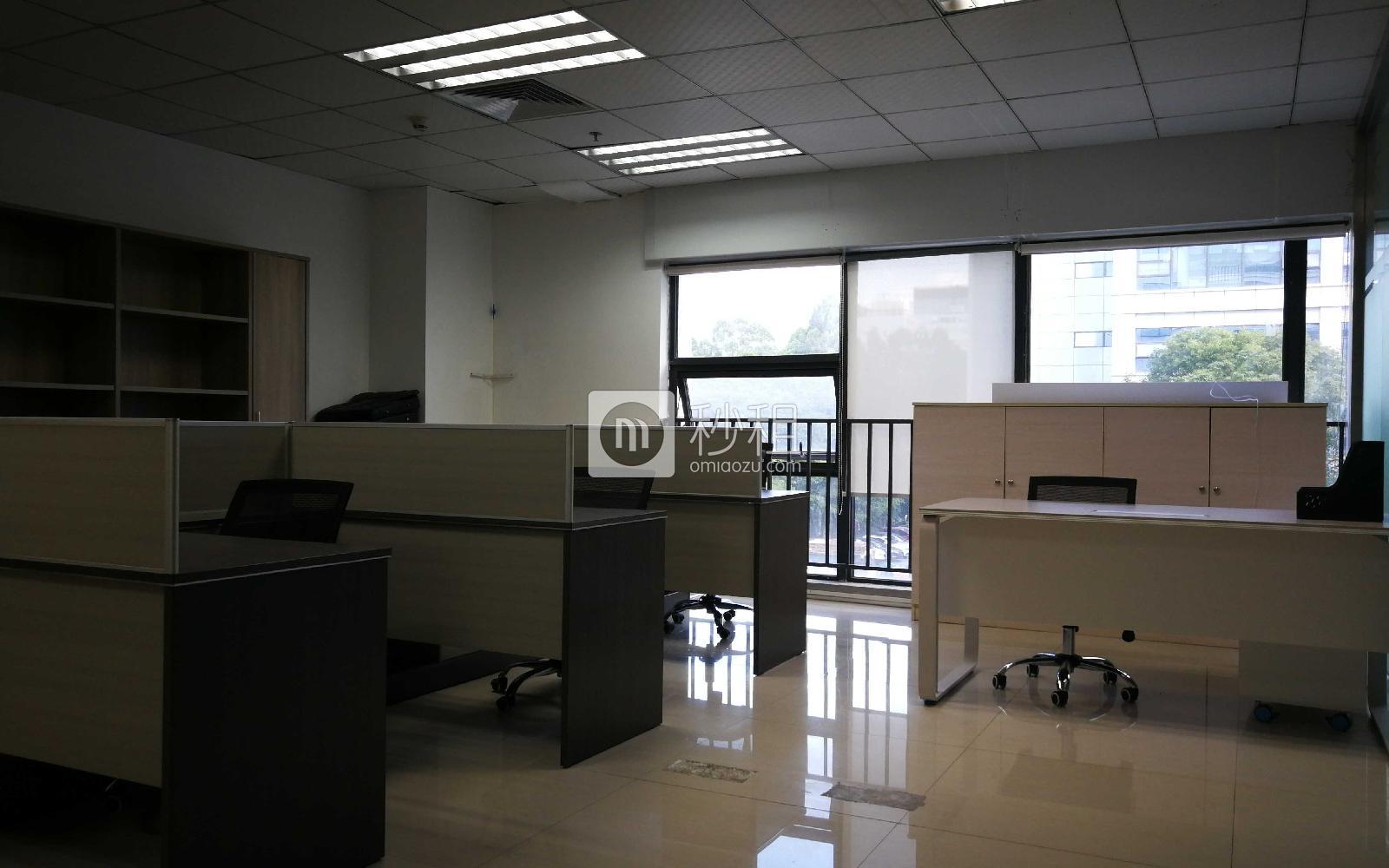 兰光科技园写字楼出租138平米简装办公室90元/m².月
