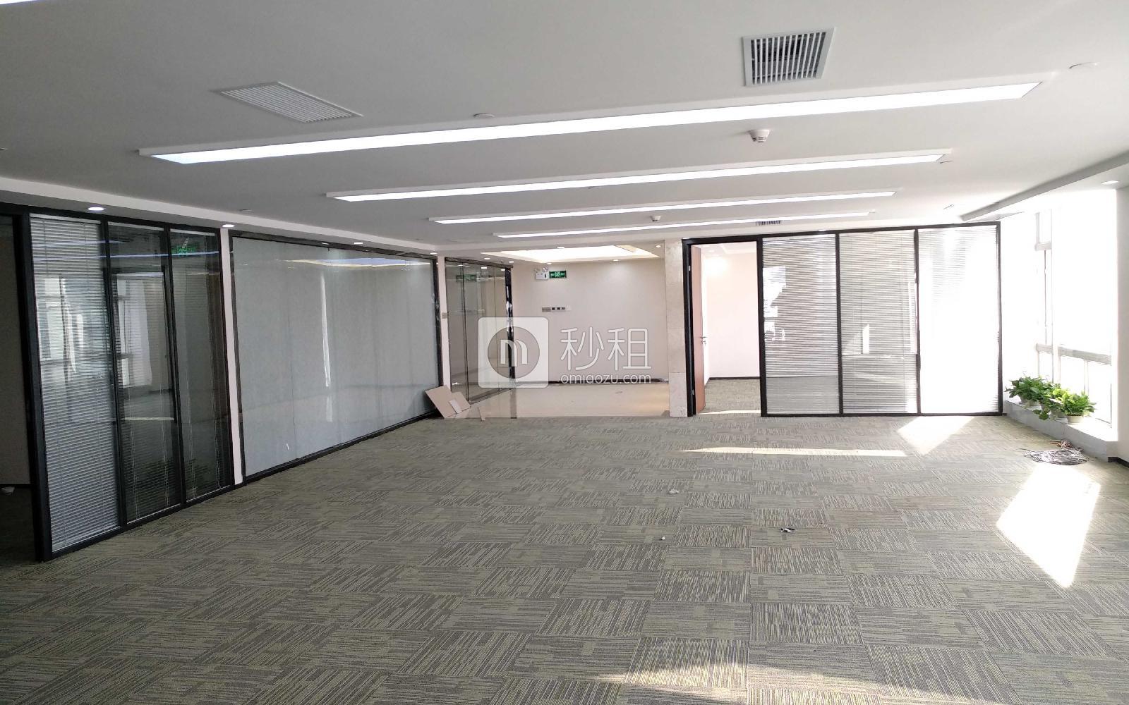英龙展业大厦写字楼出租491平米豪装办公室110元/m².月