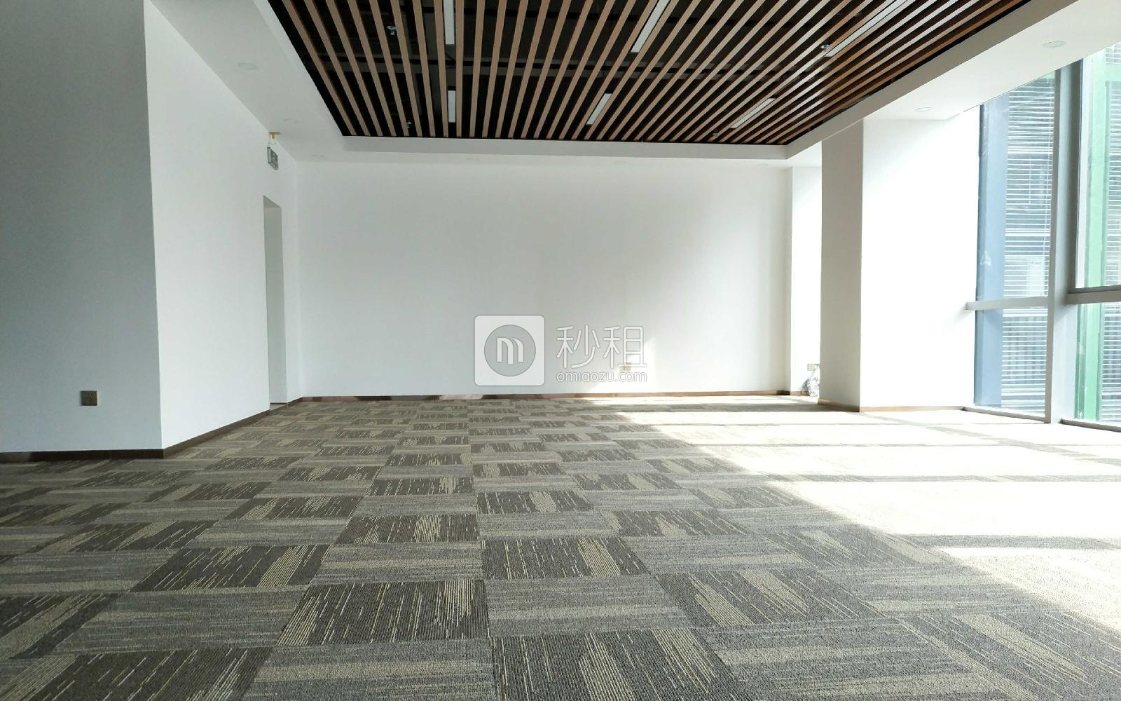 深业U中心写字楼出租413平米精装办公室70元/m².月