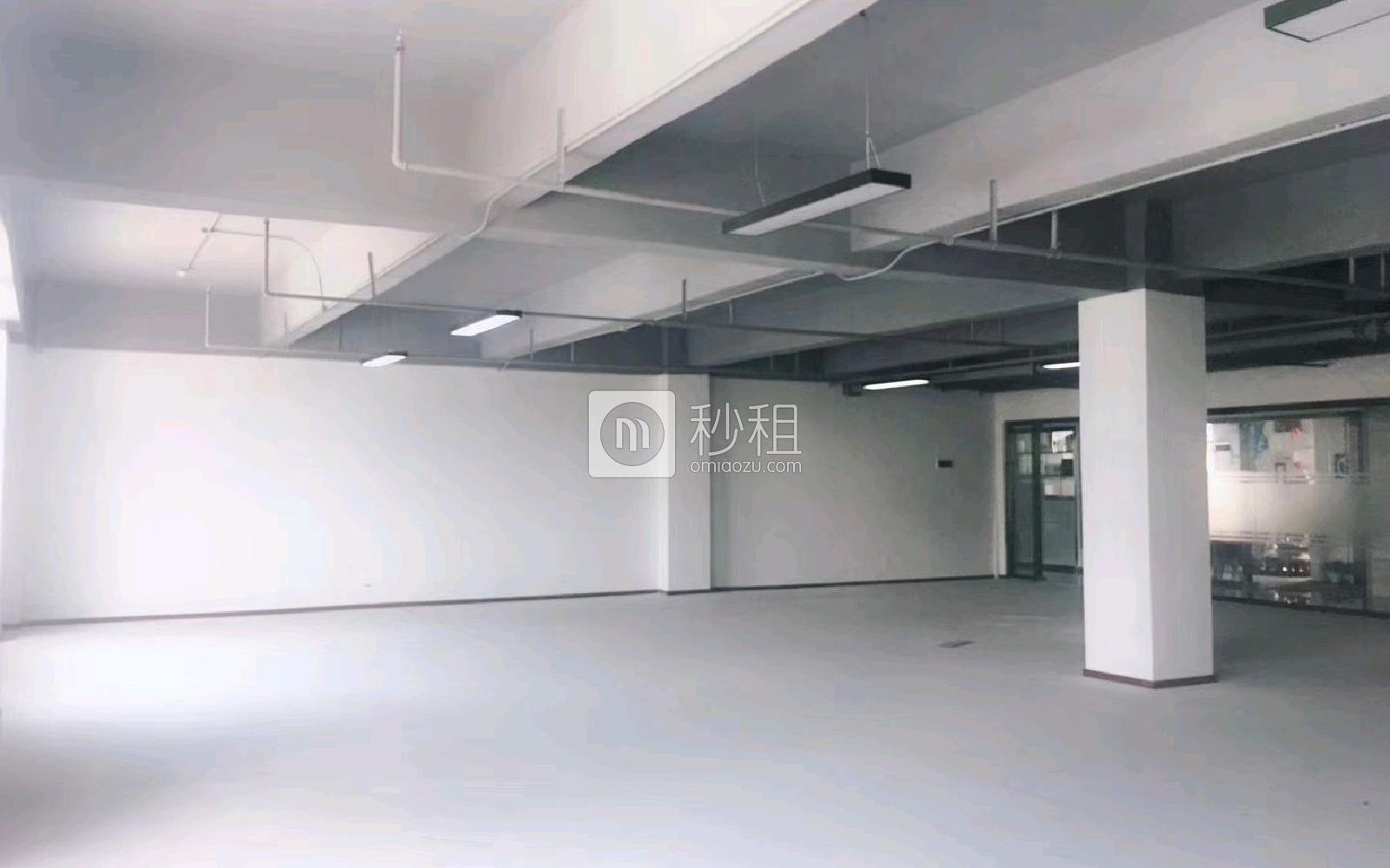 泽润中心写字楼出租436平米简装办公室53元/m².月