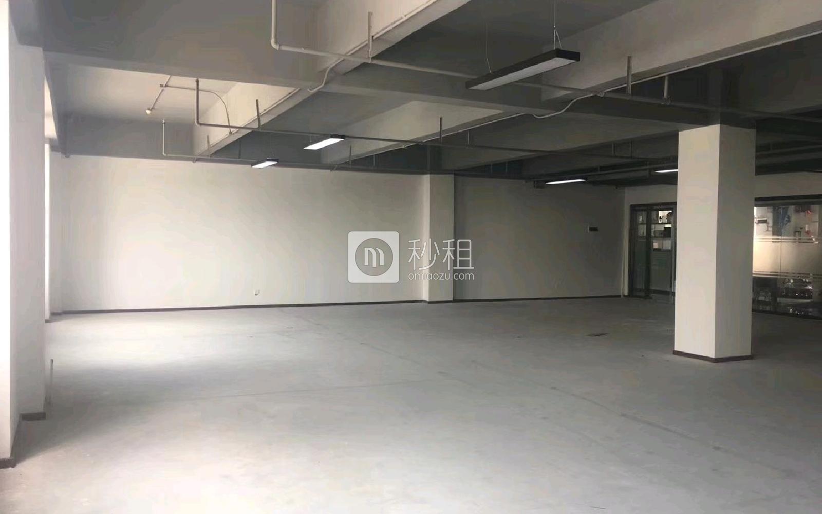 泽润中心写字楼出租436平米简装办公室53元/m².月