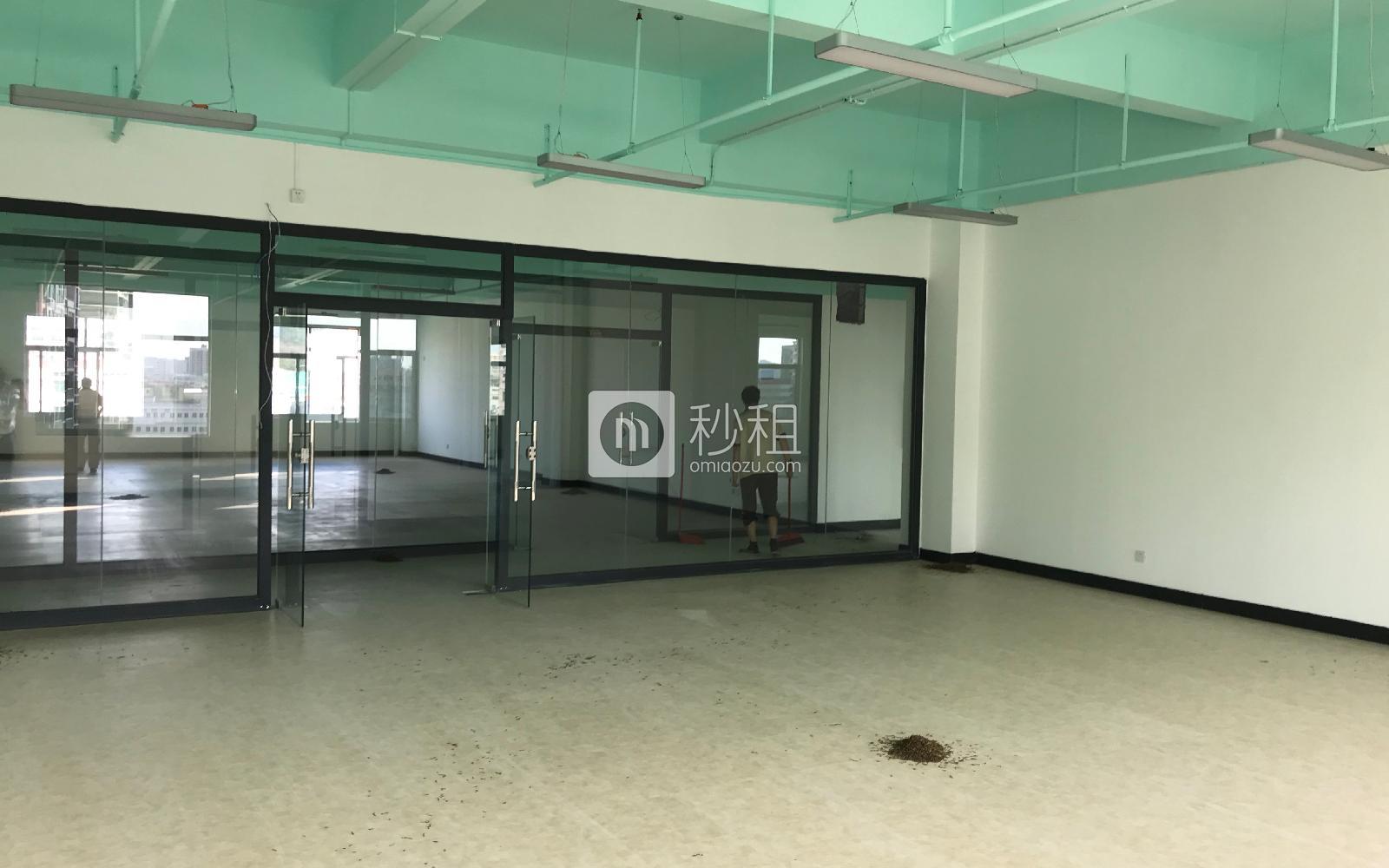 龙华-大浪 潮loft创意产业园 125m²