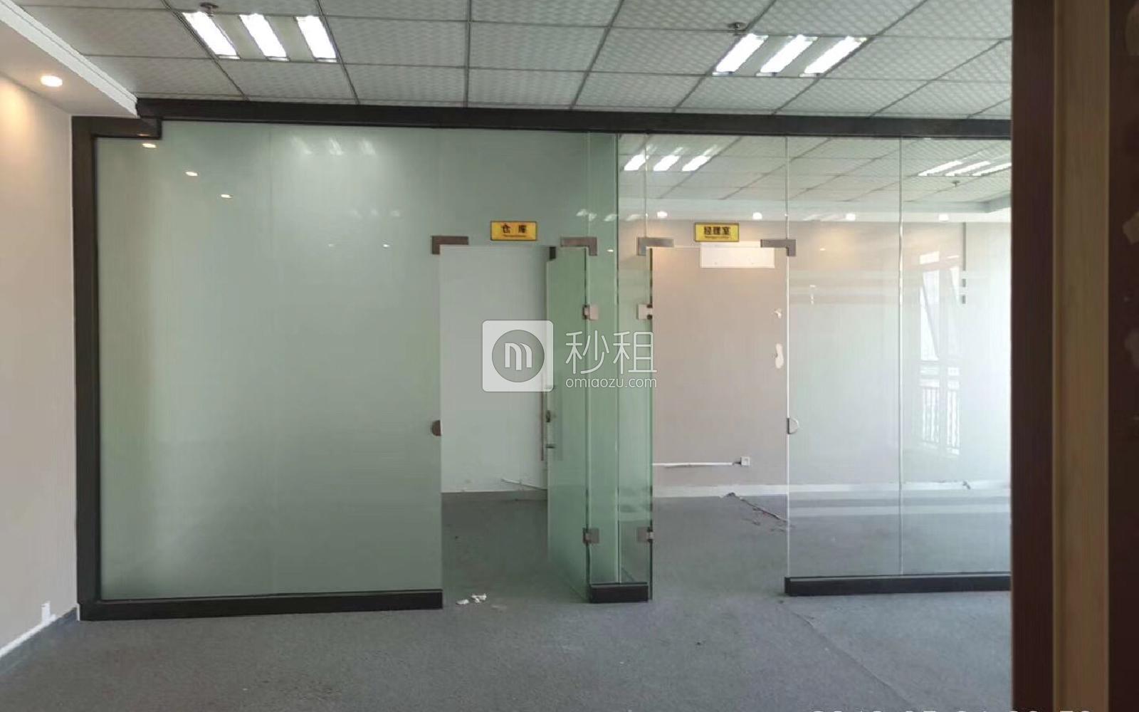 港之龙商务中心写字楼出租148平米简装办公室70元/m².月