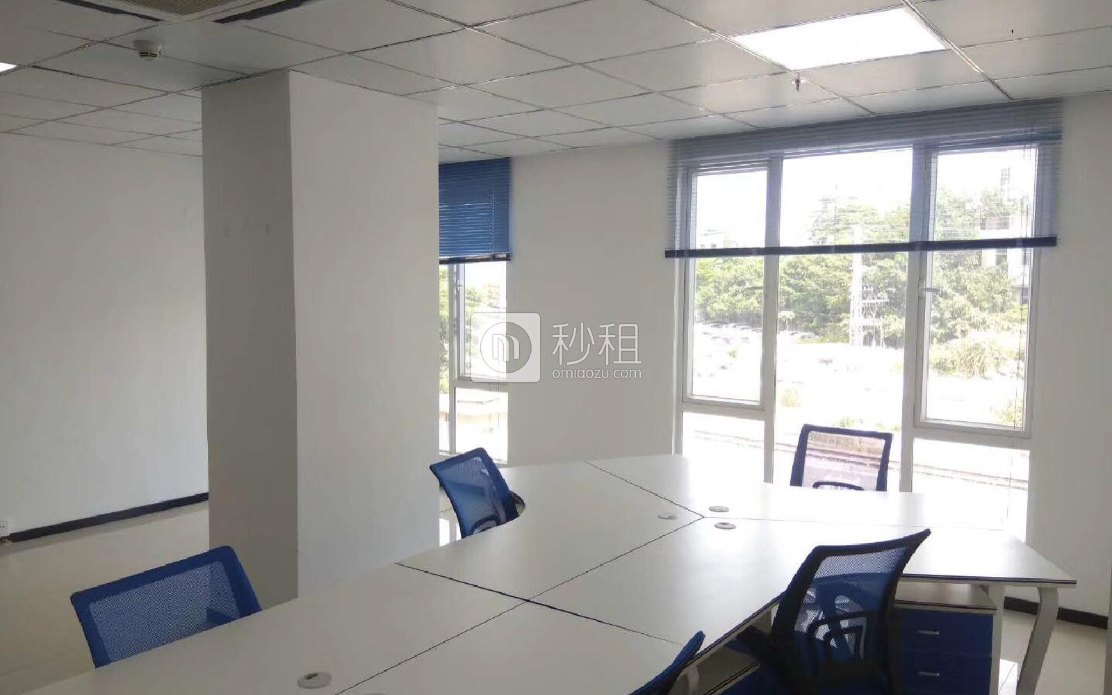 美鹏商务中心写字楼出租90平米精装办公室62元/m².月
