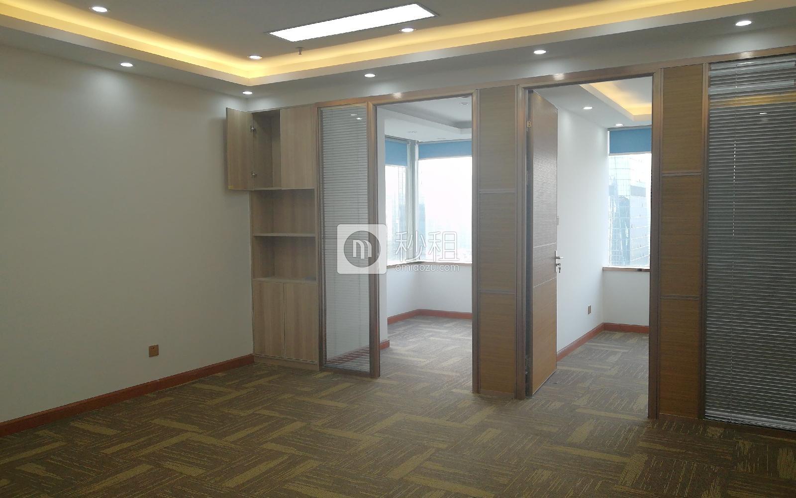 喜年中心写字楼出租173平米豪装办公室185元/m².月