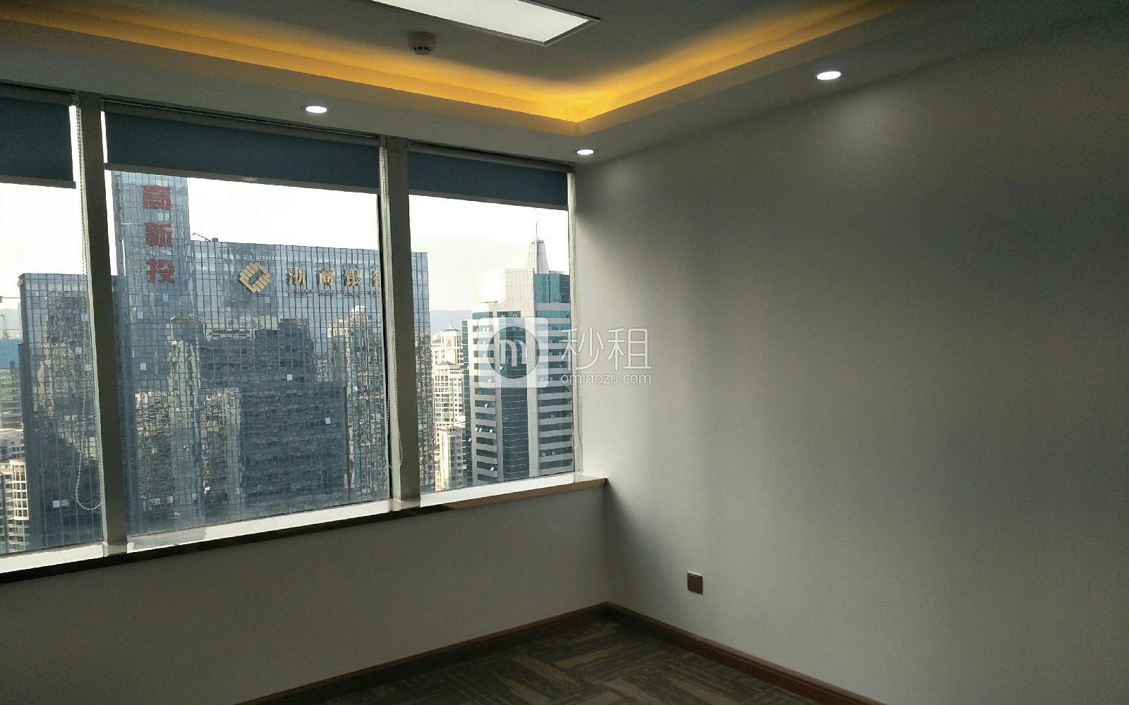 喜年中心写字楼出租173平米豪装办公室185元/m².月