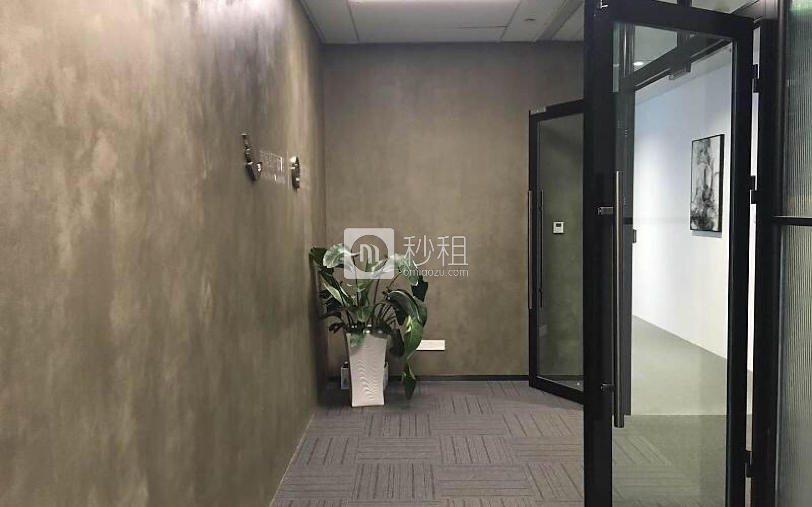平安国际金融中心写字楼出租240平米精装办公室350元/m².月