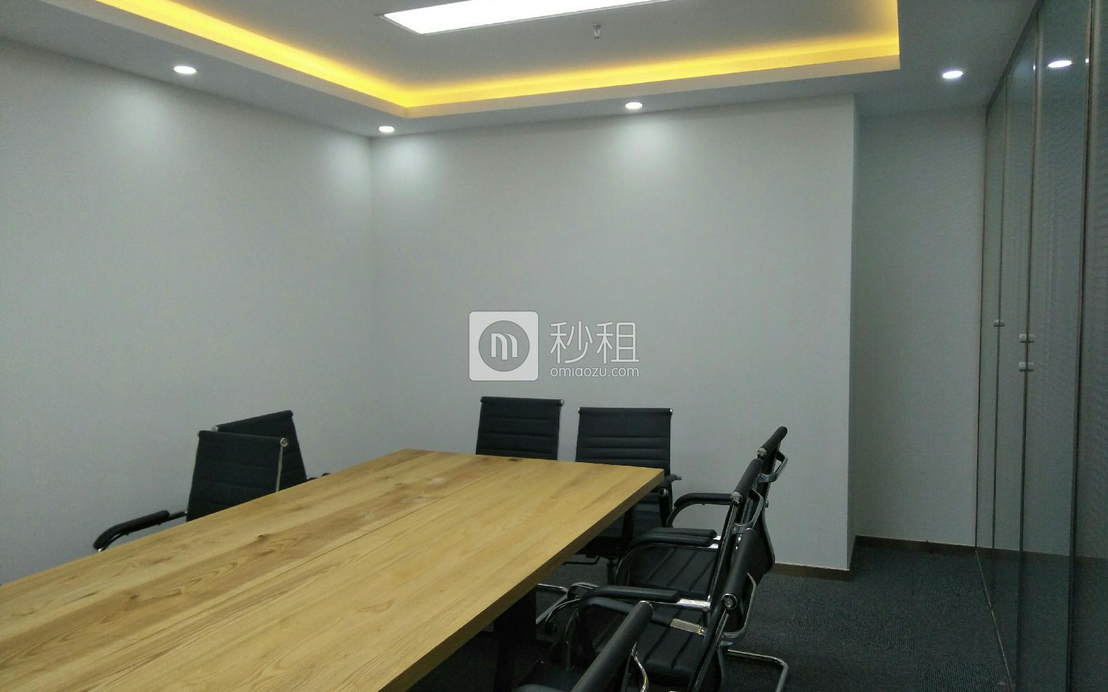 华融大厦写字楼出租310平米精装办公室148元/m².月