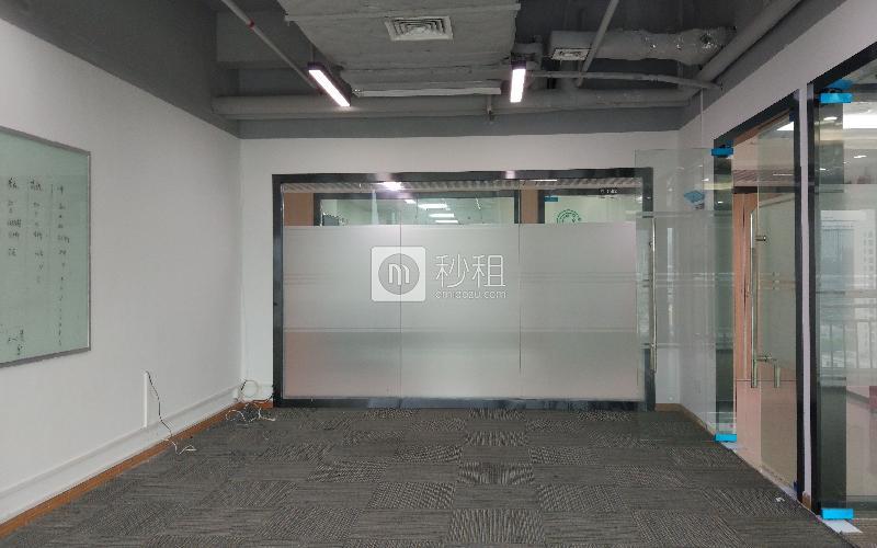天明科技大厦写字楼出租102平米精装办公室95元/m².月