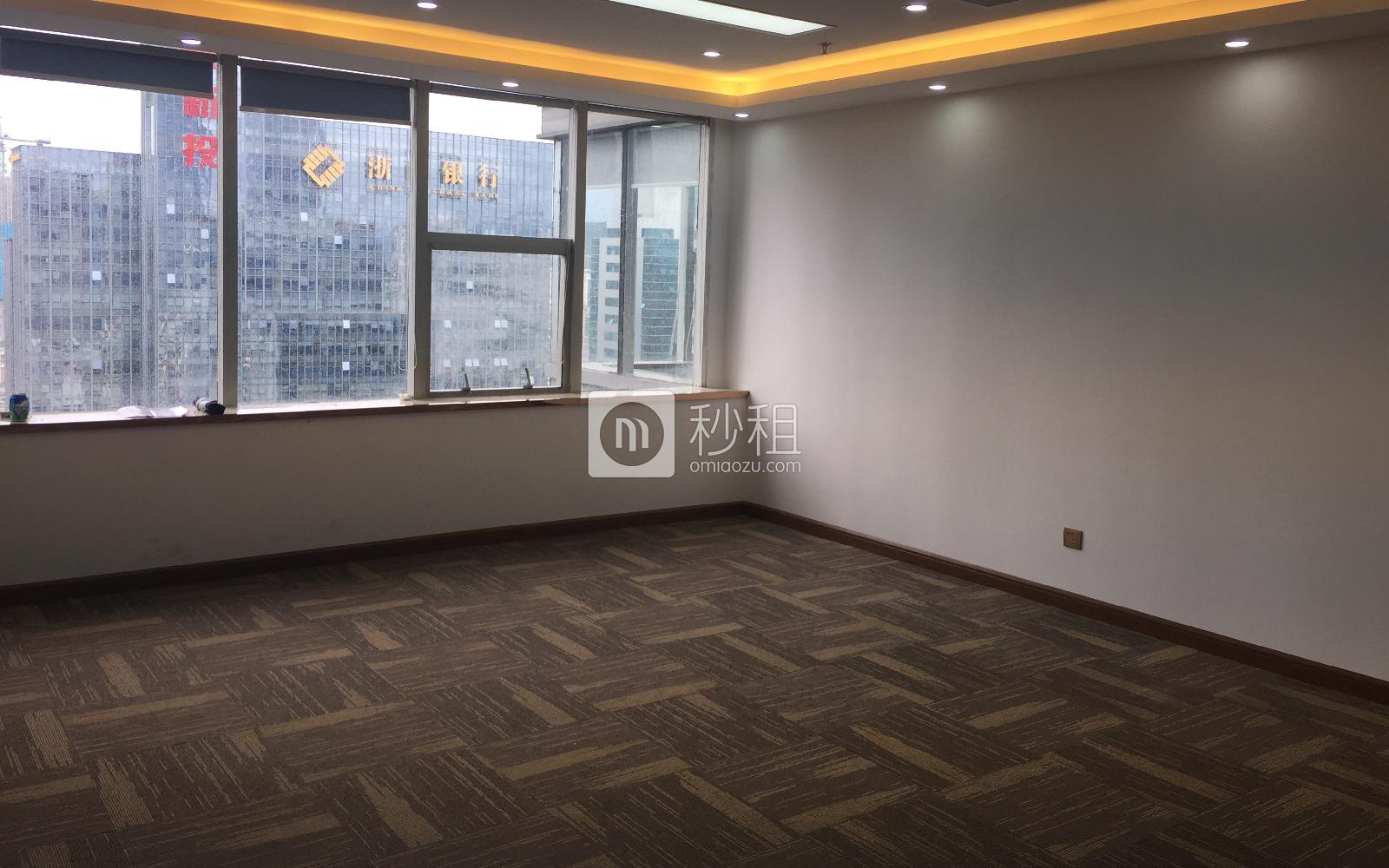 喜年中心写字楼出租173平米豪装办公室120元/m².月