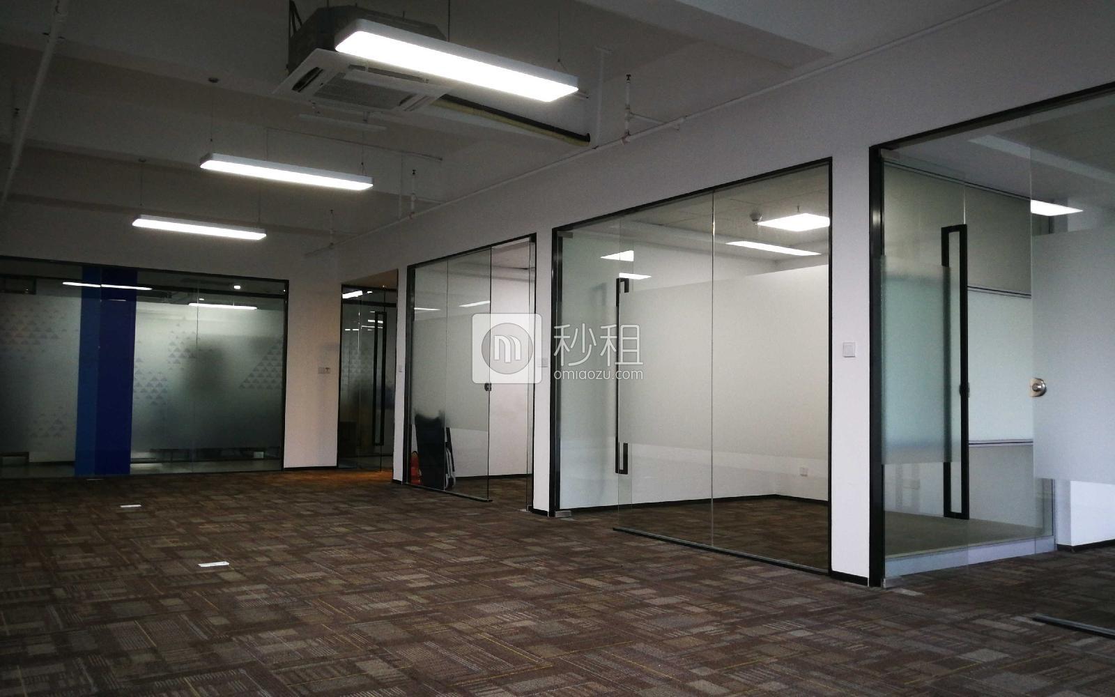 蚂蚁邦创业加速中心写字楼出租222平米精装办公室110元/m².月