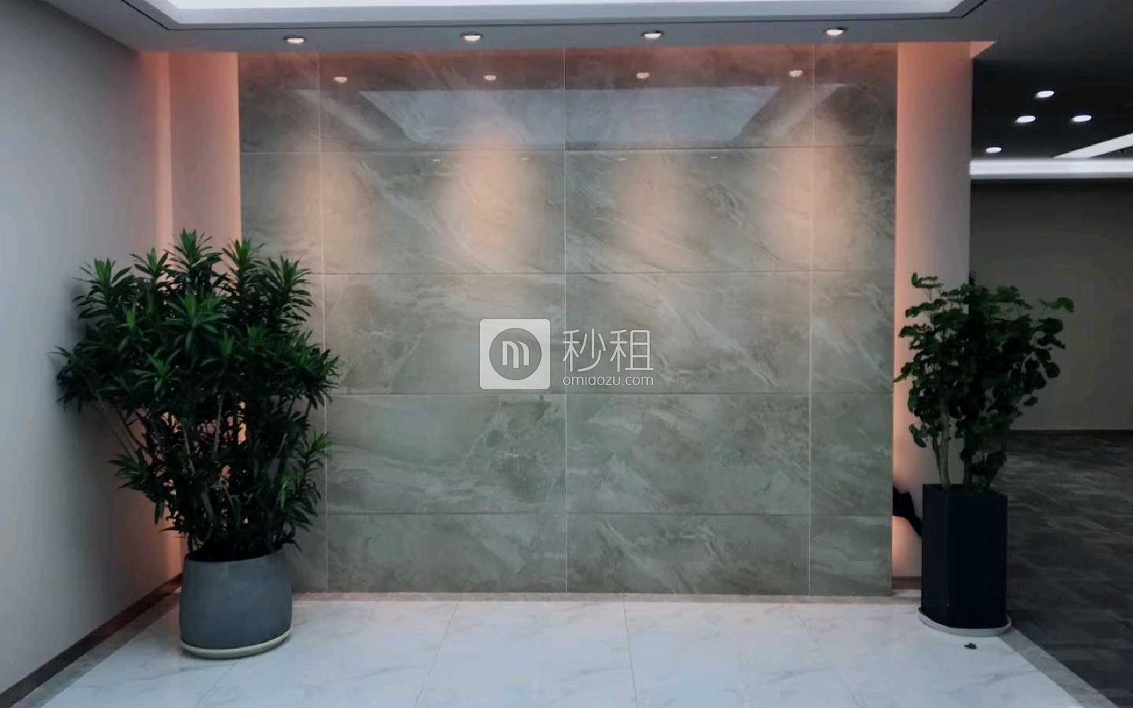新华保险大厦写字楼出租439平米精装办公室158元/m².月