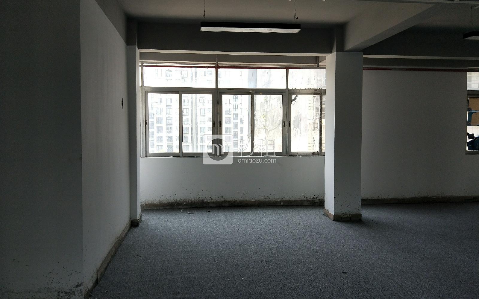 千禧大厦写字楼出租218平米简装办公室55元/m².月