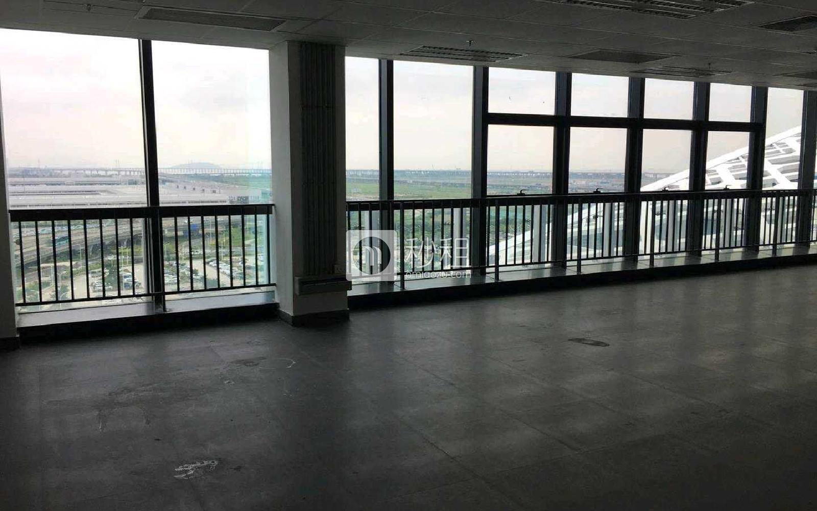 深圳软件园T3写字楼出租176平米精装办公室85元/m².月