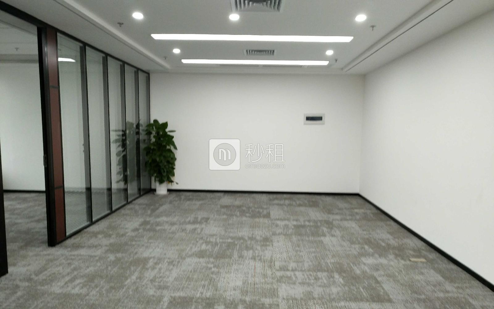 联合广场写字楼出租189平米豪装办公室70元/m².月