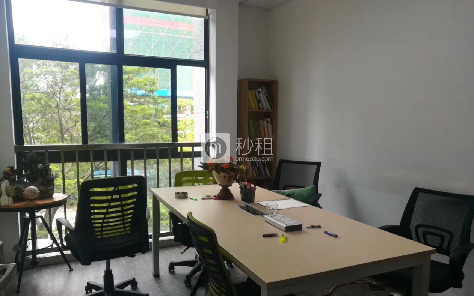 南京大学产学研基地写字楼出租215平米精装办公室120元/m².月