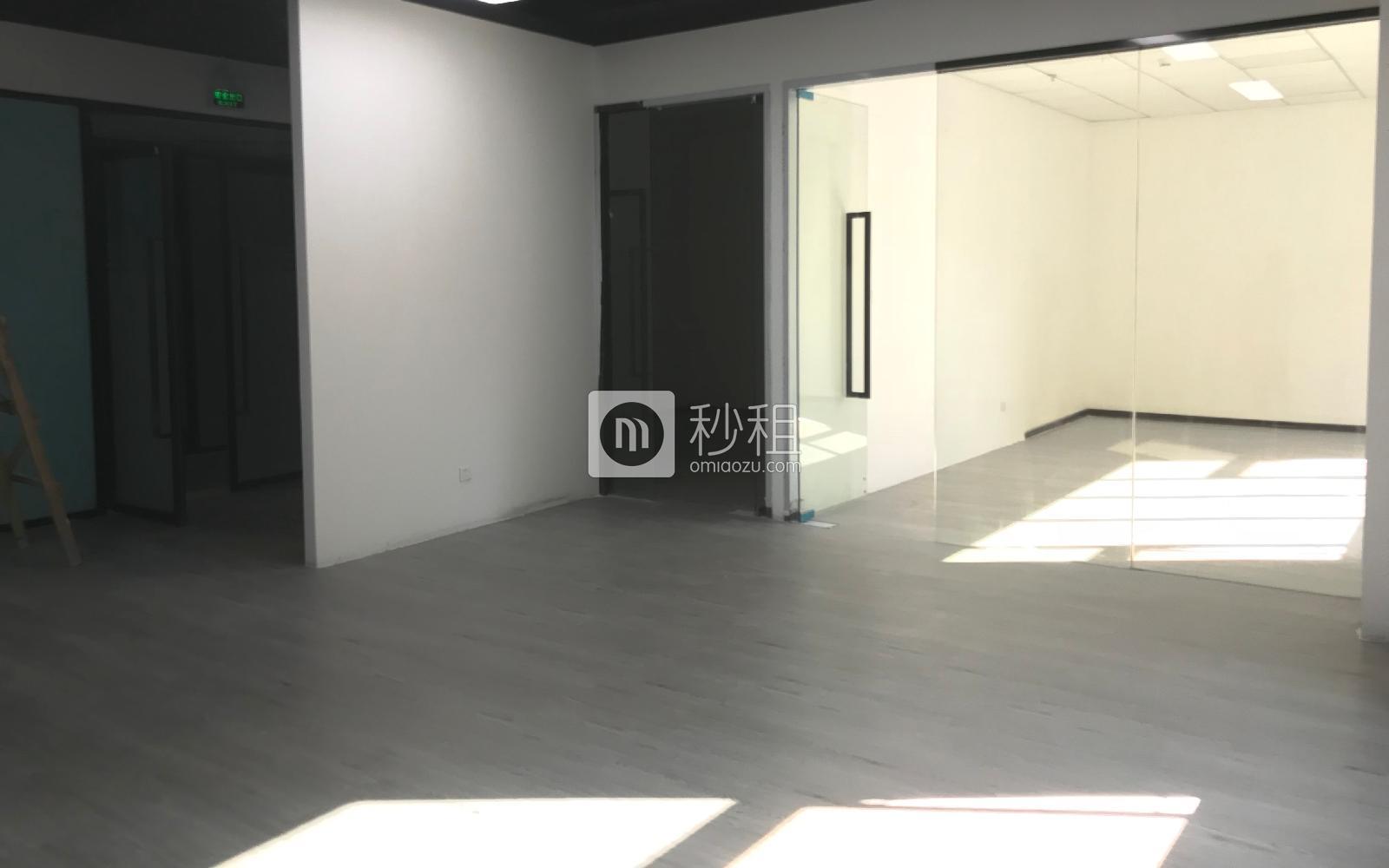 壹维空间写字楼出租200平米精装办公室65元/m².月