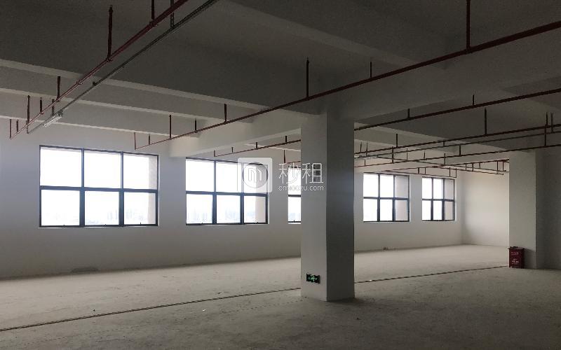 康淮电商中心写字楼出租428平米简装办公室55元/m².月