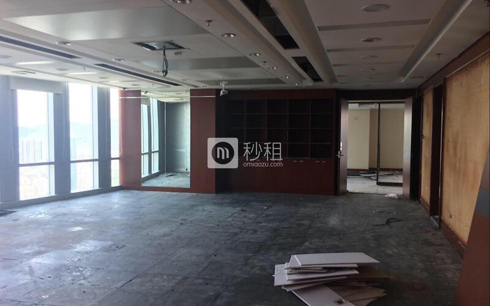 新世界中心写字楼出租701平米豪装办公室218元/m².月