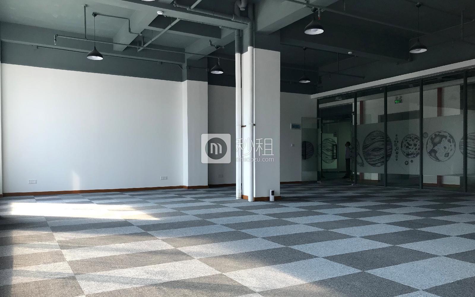 壹方社写字楼出租236平米简装办公室40元/m².月