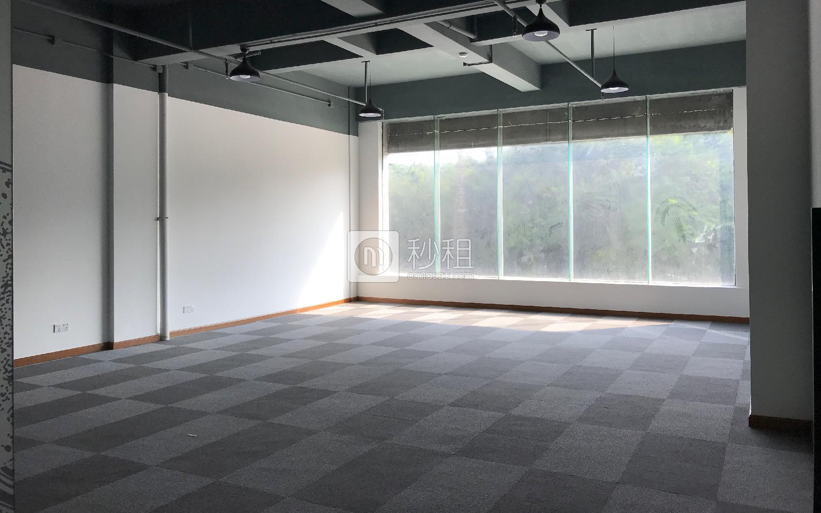 壹方社写字楼出租142平米简装办公室40元/m².月
