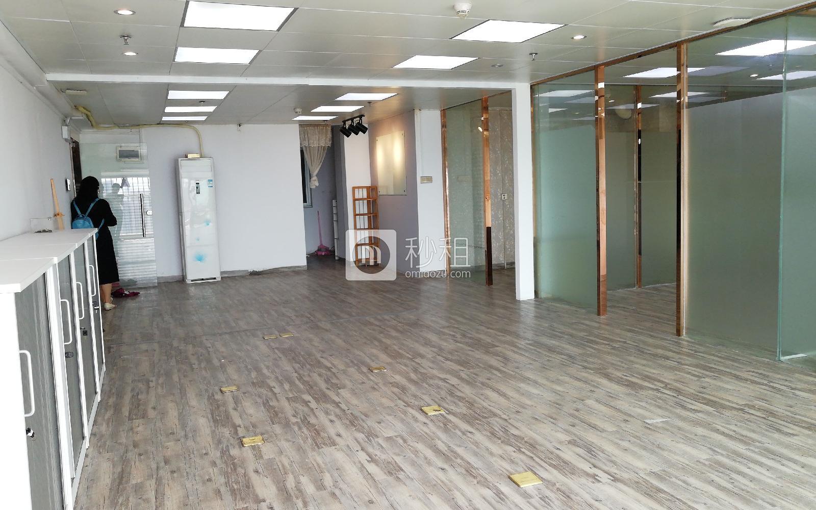 新天世纪商务中心写字楼出租146平米精装办公室135元/m².月