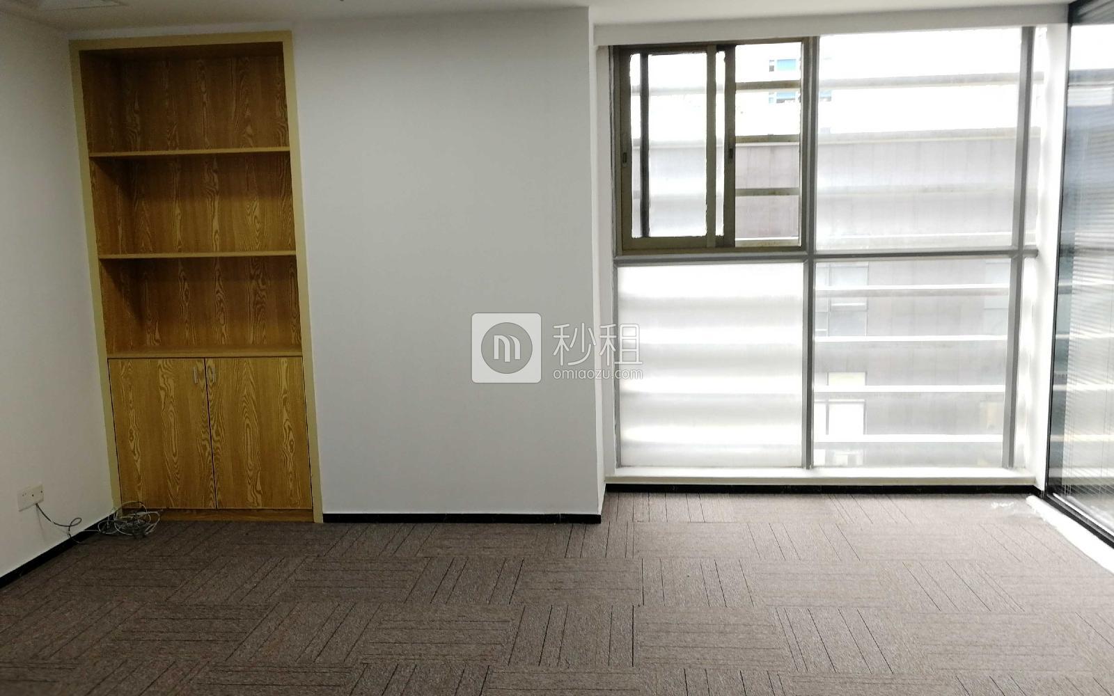 喜年中心写字楼出租126平米精装办公室110元/m².月