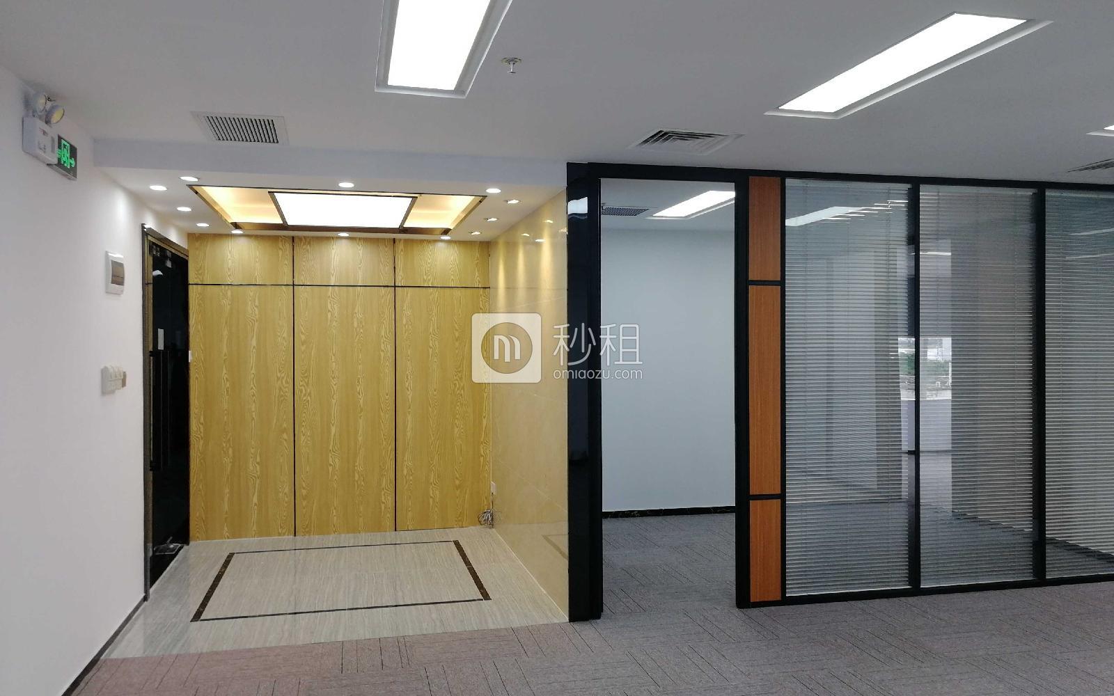 喜年中心写字楼出租179平米精装办公室100元/m².月