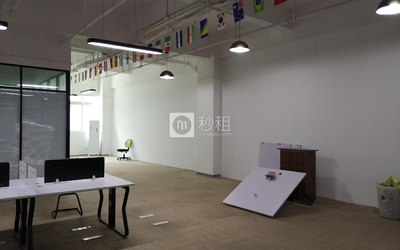 一本电子商务产业园写字楼出租335平米精装办公室65元/m².月